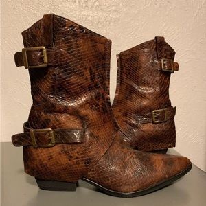 Kowalski Boots Size 6